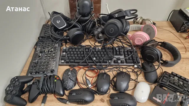 Голям лот геймърска периферия за части/ремонт – Logitech, Razer, Roccat, джойстици, слушалки, снимка 5 - Клавиатури и мишки - 55875908
