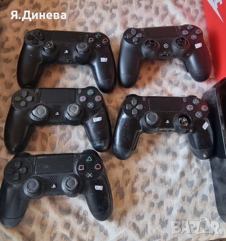 Контролери за PS4