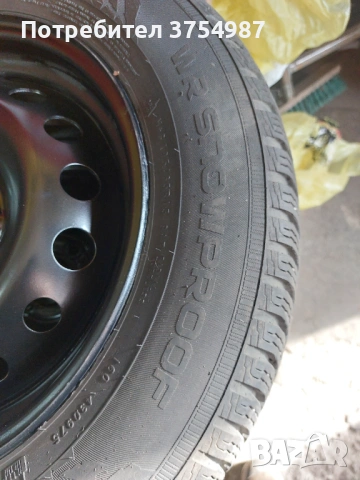 195 65 15 зимни гуми NOKIAN , снимка 4 - Гуми и джанти - 53070380