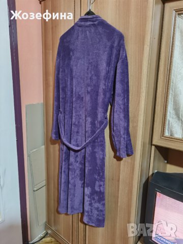 Тъмно лилав халат, снимка 3 - Други - 40834156