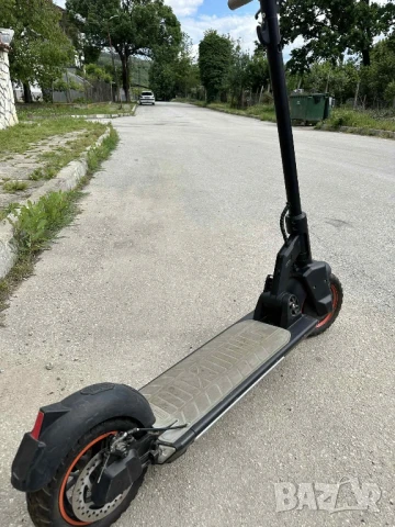 KUGOO G5 Електрическа тротинетка / скутер, снимка 10 - Други спортове - 50497768