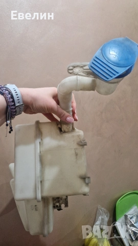 казанче чистачки VW Touran 2006, снимка 4 - Части - 52960166