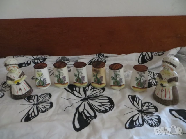 Винтидж съдове за подправки, снимка 2 - Антикварни и старинни предмети - 51164695