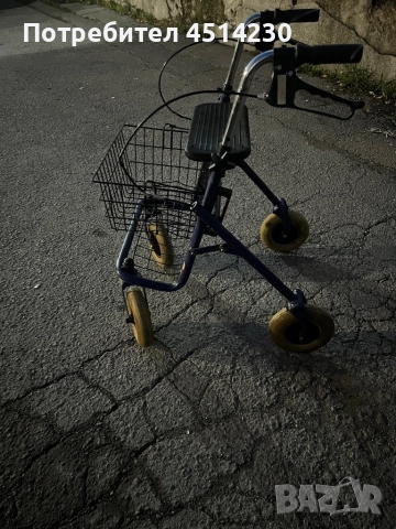 Триколесен ролатор с кошница и спирачки – стабилен и практичен, снимка 3 - Ролатори - 52496953