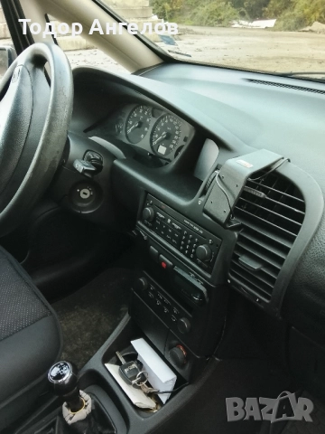 Опел Зафира 1.8, снимка 11 - Автомобили и джипове - 52469792