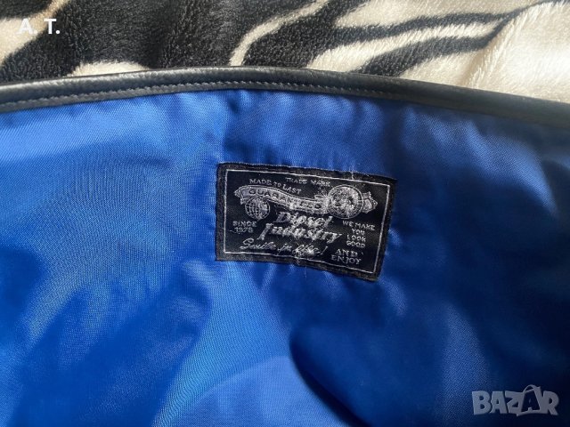 Чанта Diesel Оригинална!, снимка 4 - Чанти - 40399673