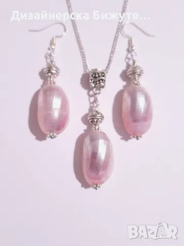 Красивият ни нов комплект бижута с естествен седеф в нежно розово и орнаменти цвят сребро, снимка 9 - Колиета, медальони, синджири - 48369363