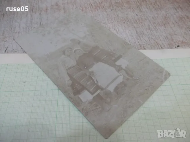 Снимка стара на три жени в носии, снимка 3 - Колекции - 48016559