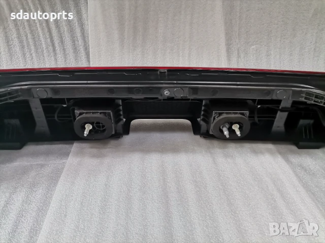 4M8945095AB Нов Carbon Централен Стоп Audi Q8 SQ8 RSQ8, снимка 10 - Части - 50778932