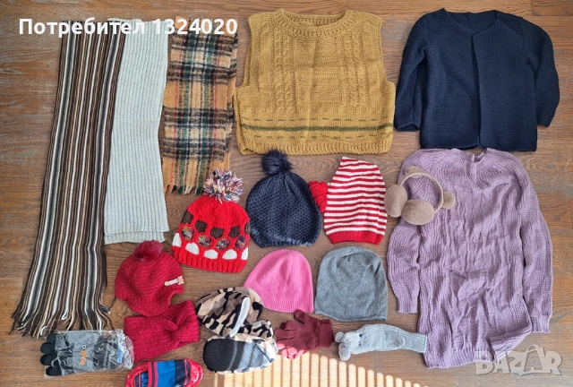 Голям лот зимни дрехи шалове шапки за момиче всичко за 5лв общо
