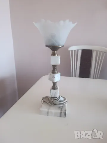 Мраморна нощна лампа, снимка 2 - Настолни лампи - 50045437