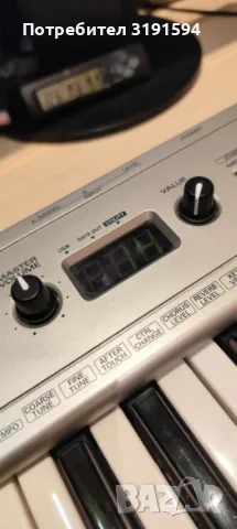 midi keyboard Edirol Pc 80 - 61 клавиша, снимка 3 - Синтезатори - 47696863