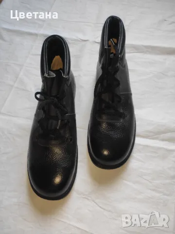 Работни боти 42номер - HANKE с метално бомбе, снимка 2 - Мъжки боти - 50167462