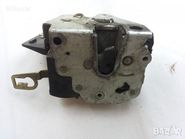 Брава врата BMW E 36 лява, снимка 4 - Части - 40082427