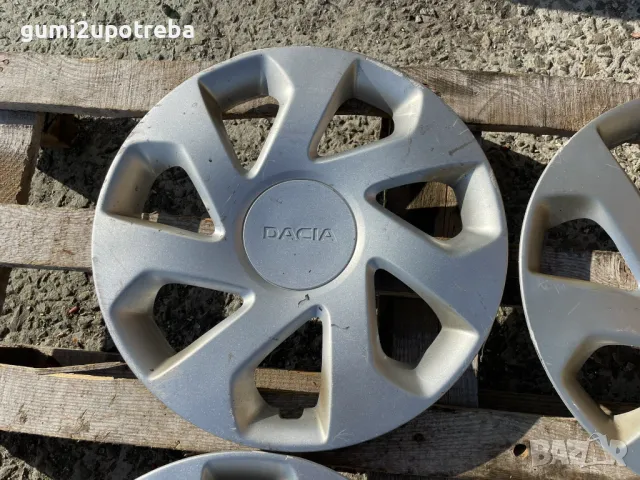 15 цола Тасове Dacia Sandero Logan 40315-7310R Оригинал, снимка 4 - Аксесоари и консумативи - 50158686