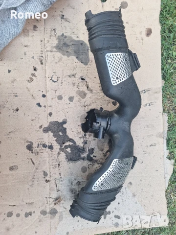 Въздуховод лястовица турбо дебитомери Mercedes 642 V6 3.0 CDI 