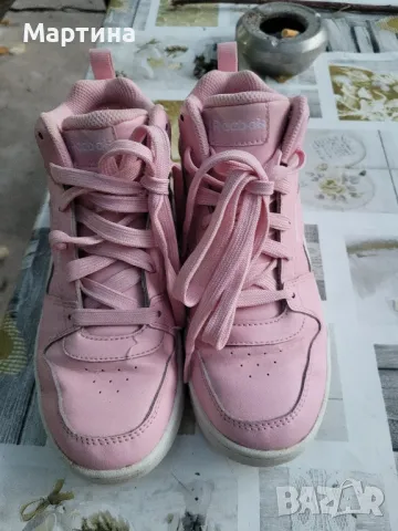 Детски зимни маратонки Reebok , снимка 2 - Детски боти и ботуши - 47825055