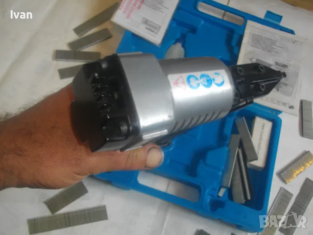 TROVEX KINZO HOLLAND НОВ ПНЕВМАТИЧЕН ТАКЕР ПЪЛЕН КОМПЛЕКТ комбиниран скоби пирони 16-32мм, снимка 12 - Други инструменти - 47782092