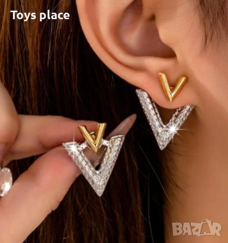 Страхотни обеци Valentino , снимка 2 - Обеци - 51916036