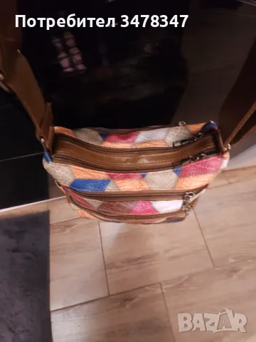 Дамска чанта, снимка 4 - Чанти - 48561184