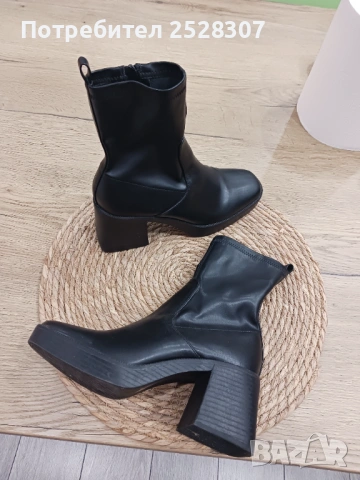 Дамски боти