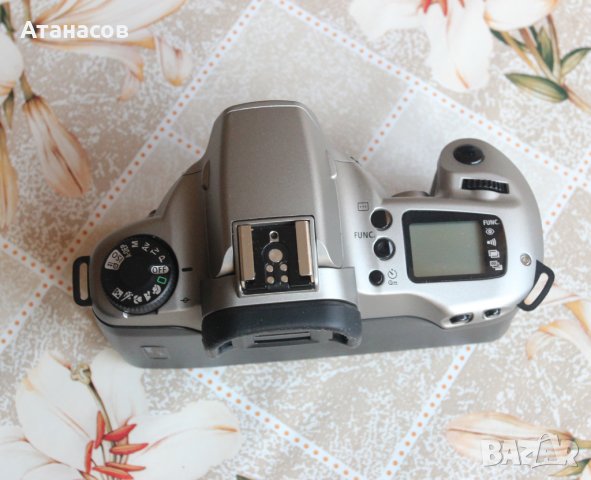 Canon EOS 3000N  като нов, снимка 3 - Фотоапарати - 40464089