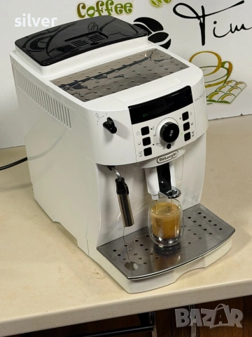 Кафемашина кафе автомат delonghi magnifica S с гаранция, снимка 2 - Кафемашини - 53015354