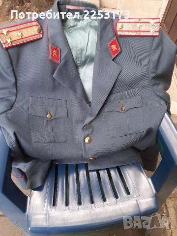 Куртката и панталона на старшината от милицията и кепето на войника, снимка 18 - Антикварни и старинни предмети - 31866356