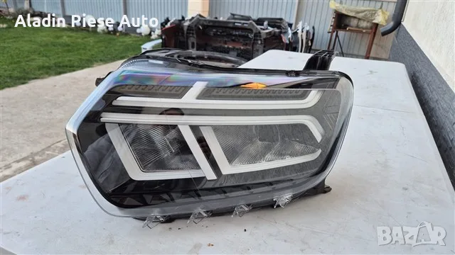 Ляв фар Dacia Duster година 2021 2022 2023 2024 код 260602465R 