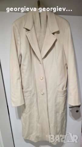 Дамско палто VERSACE - цвят крем