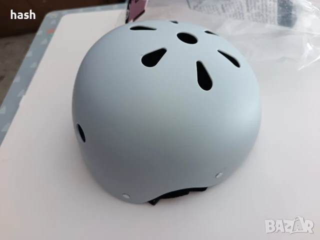 Детска унисекс каска Momi Mimi, сива, 47-58, снимка 5 - Аксесоари за велосипеди - 50886552