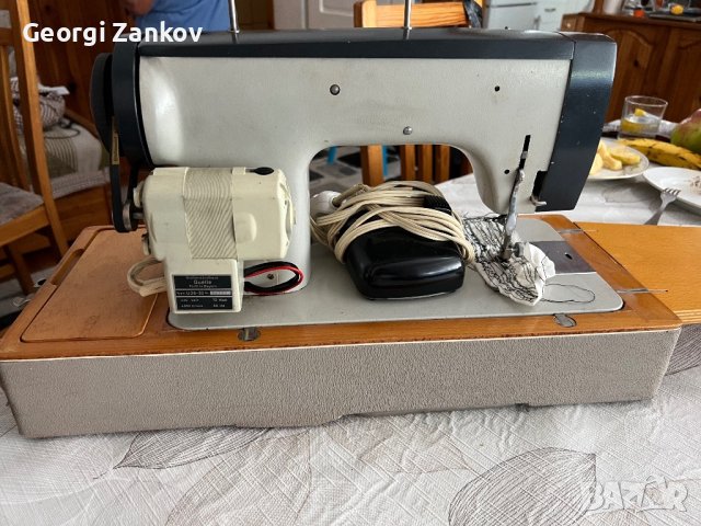 Немска шевна машина, снимка 6 - Антикварни и старинни предмети - 41778691