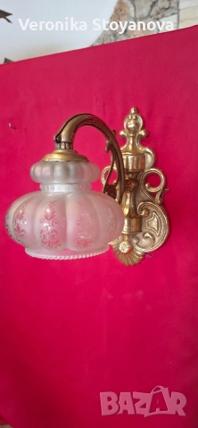 Старинен аплик