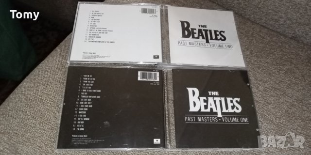 Продавам 2 неофициални ( руски ) диска на Beatles - Past Masters volume One и Two в ex качество , снимка 1 - CD дискове - 41843799