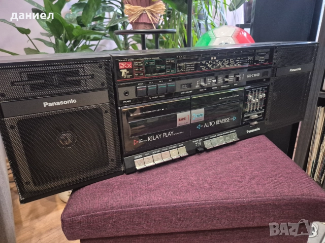 Японски радиокасетофон Panasonic RX-CW43, с добър външен вид и с чудесен звук + подарък, снимка 2 - Радиокасетофони, транзистори - 52021707