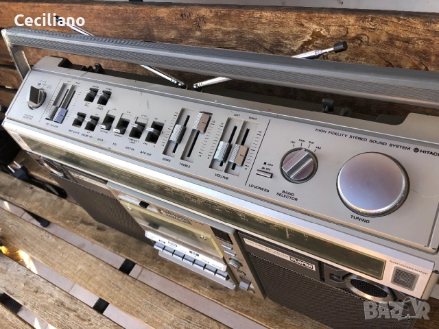 🎄Два броя - Hitachi TRK-8190 -Колекционерски радиокасетофон !, снимка 3 - Радиокасетофони, транзистори - 52794365