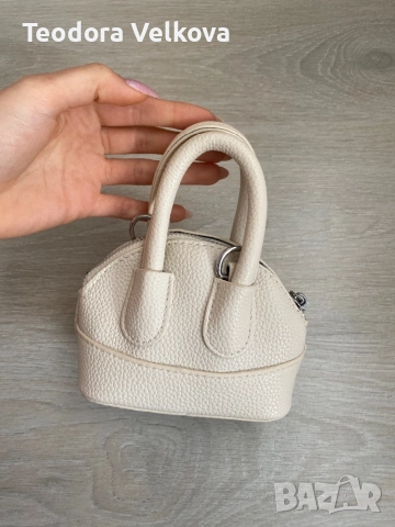 Бежова мини чанта – с дълга дръжка, снимка 1