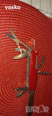 Victorinox-лупа,много добър, снимка 5 - Ножове - 35983668