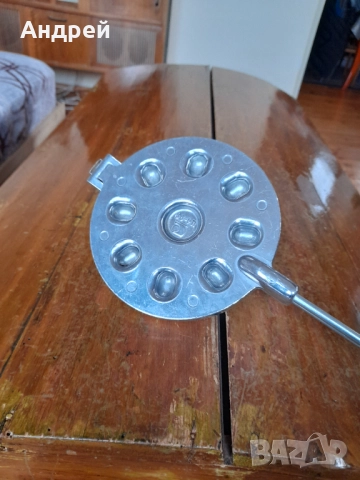 Стар уред,форма за печене на сладки,Орехчета #17, снимка 2 - Други ценни предмети - 52122921