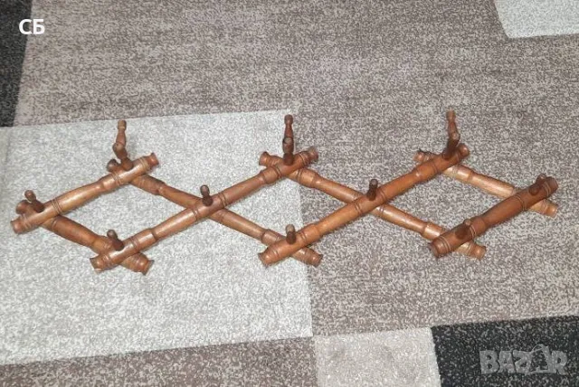 Дървена сгъваема закачалка, 3 старинни сърпа и стари инструменти, снимка 3 - Други инструменти - 48812875