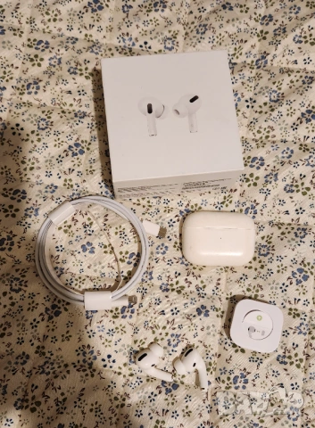 Безжични слушалки Apple AirPods Pro 1, снимка 6 - Apple iPhone - 53009557