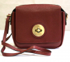 Естествена кожа, червена дамска чанта за рамо марка Giulia, снимка 1 - Чанти - 18841670