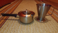 Тиган с медно дъно и мерителна чаша, снимка 1 - Съдове за готвене - 36142584