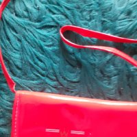 чанта дамска Royal Classic, лачена, червена, лъскава, снимка 2 - Чанти - 35964095