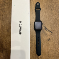 Apple watch SE 44mm, снимка 10 - Смарт гривни - 44923998