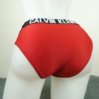 Calvin Klein M/L червена спортна бикина/бански с лека лъскавина, снимка 2 - Бански костюми - 42069448