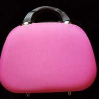 Чанта тип куфарче, снимка 1 - Чанти - 34397557