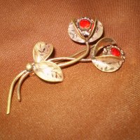 Арт Деко брошка дубле цветя червен кристал, снимка 5 - Антикварни и старинни предмети - 39411510