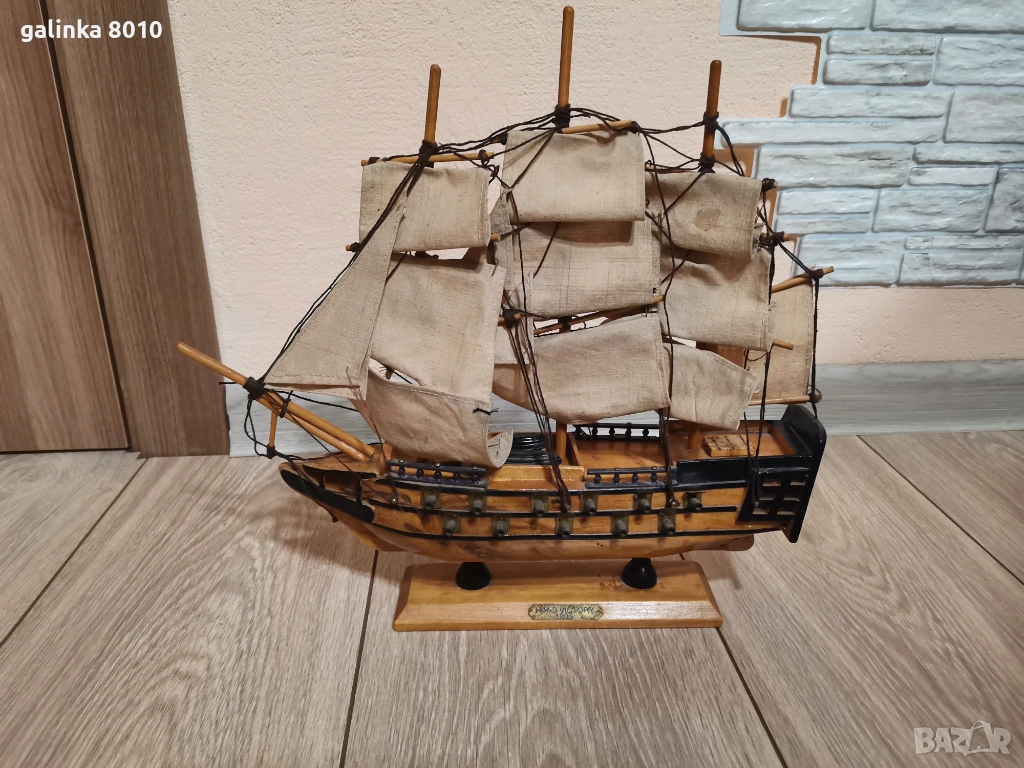 Старо дървено корабче, снимка 1