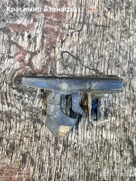 Закопчалка преден капак за Мерцедес Е-класа W211.A2118800264, снимка 1